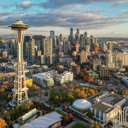 King Bed + Studio! Free Parking, Patio, Wfh Space! Seattle Esterno foto