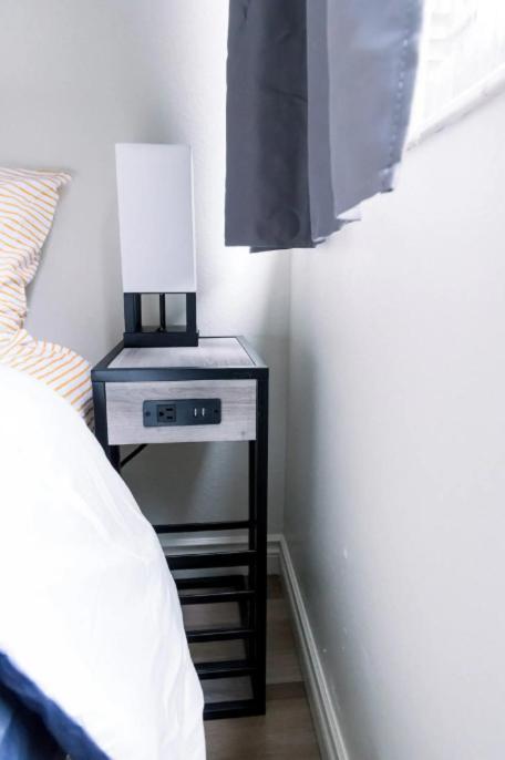 King Bed + Studio! Free Parking, Patio, Wfh Space! Seattle Esterno foto
