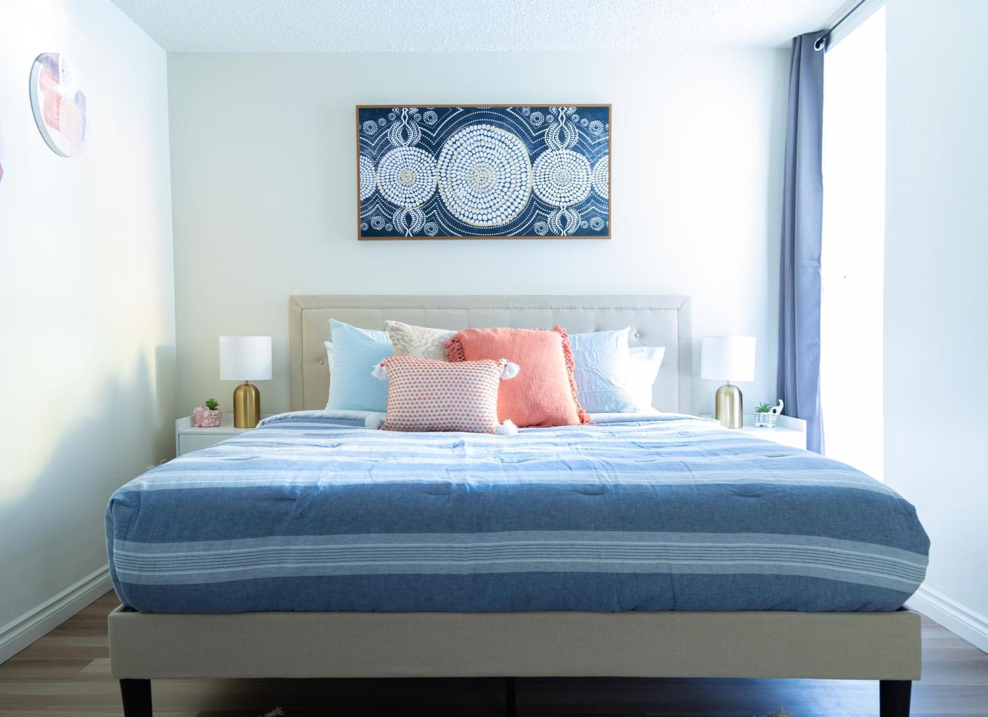 King Bed + Studio! Free Parking, Patio, Wfh Space! Seattle Esterno foto