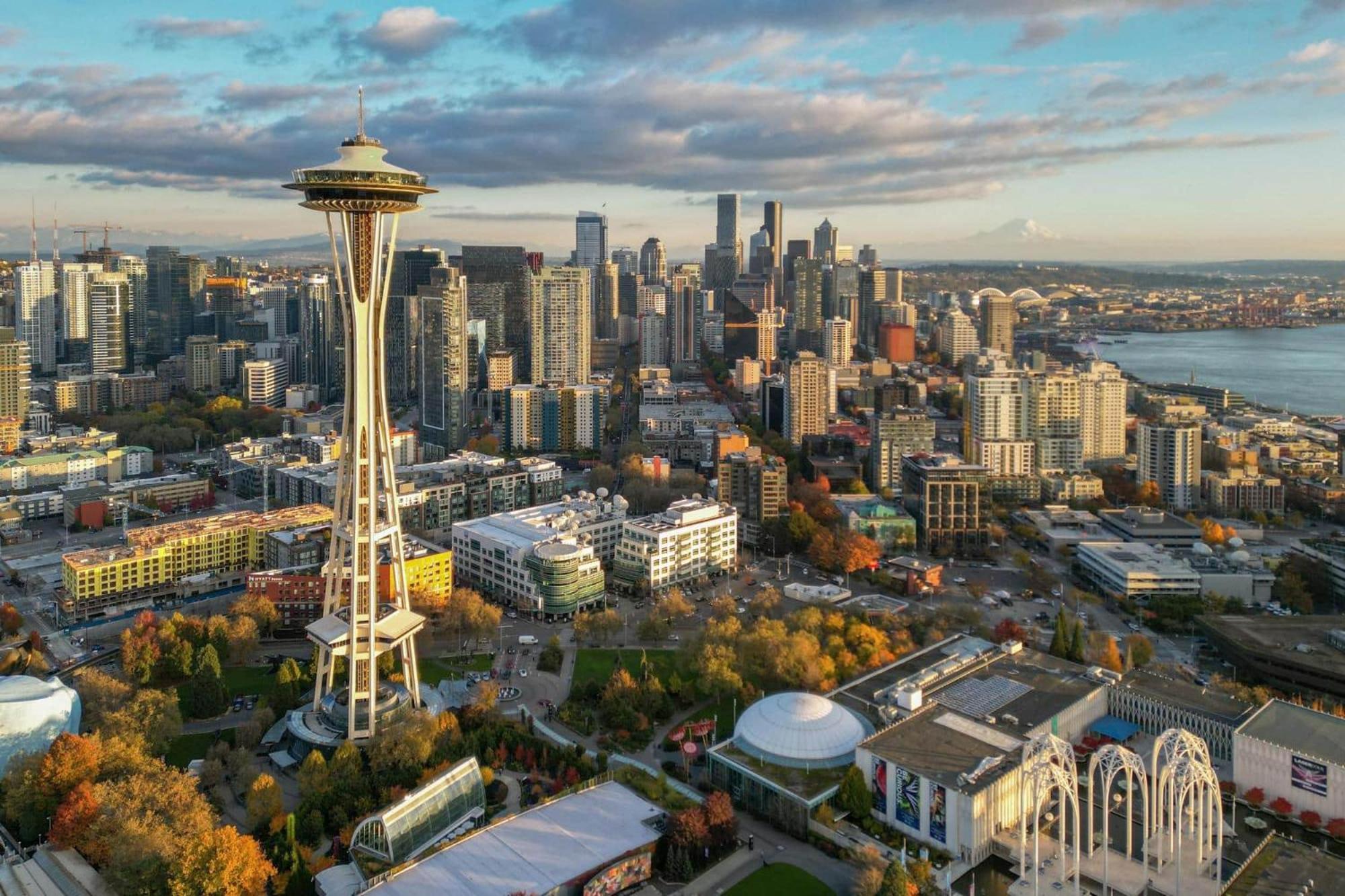 King Bed + Studio! Free Parking, Patio, Wfh Space! Seattle Esterno foto